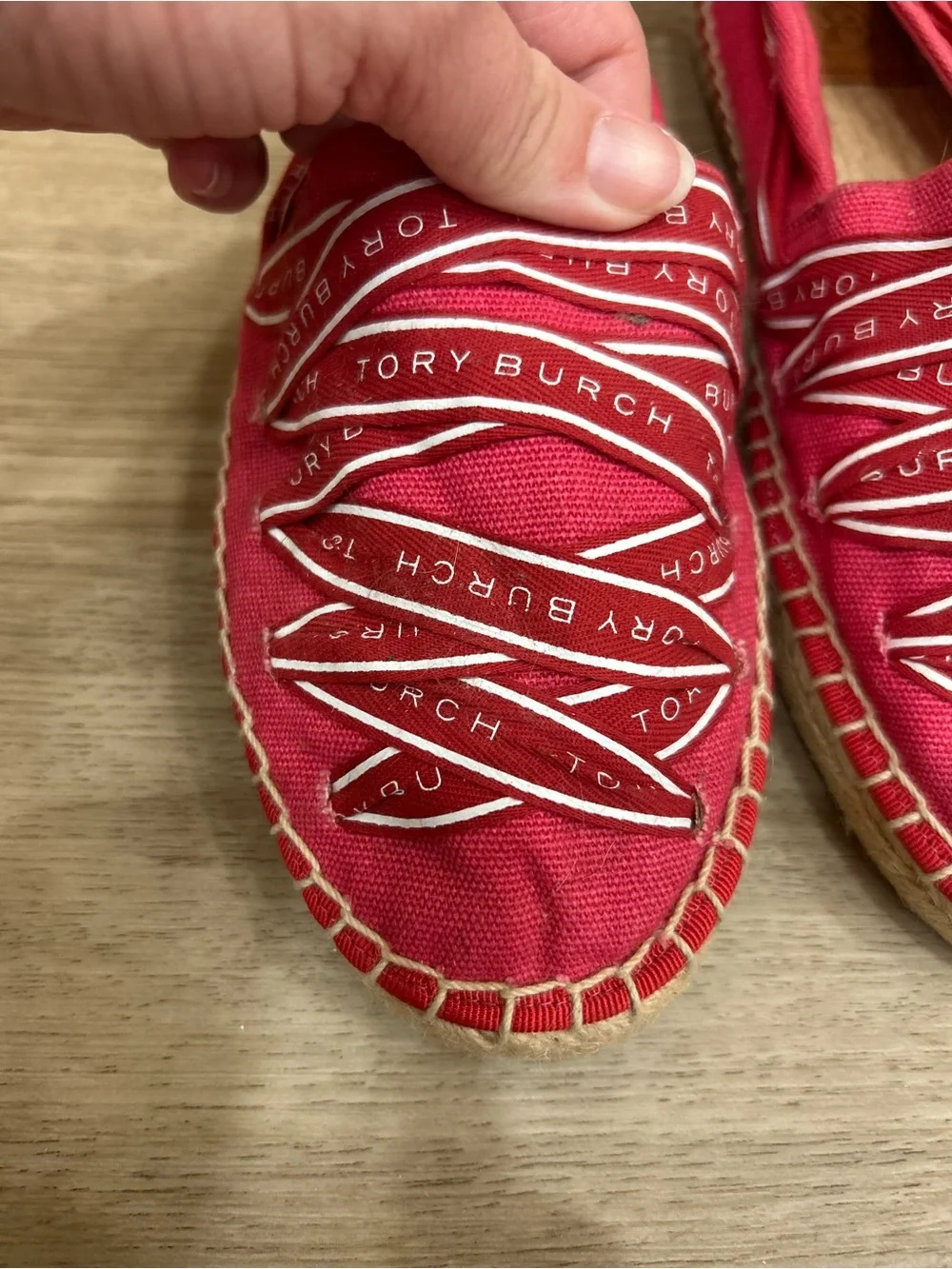 Tory Burch grosgrain logo espadrilles beach coastal Designer casual sz. 9.5